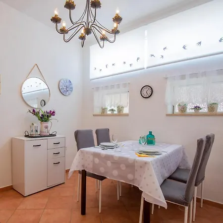 アパート Aldo Sea View *