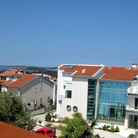 Aldo Sea View Apartment Pula