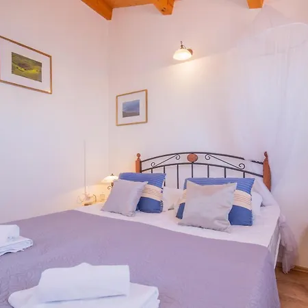 Apartment Aldo Sea View Pula