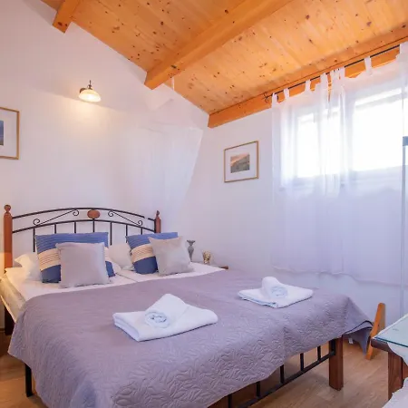 Aldo Sea View Apartment Pula